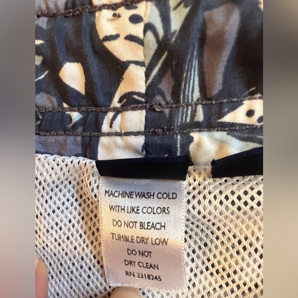 Vineyard Vines Fish Swim Trunks Size XXL Board Shorts Blue All Over Print‎ C29 - Picture 9 of 11